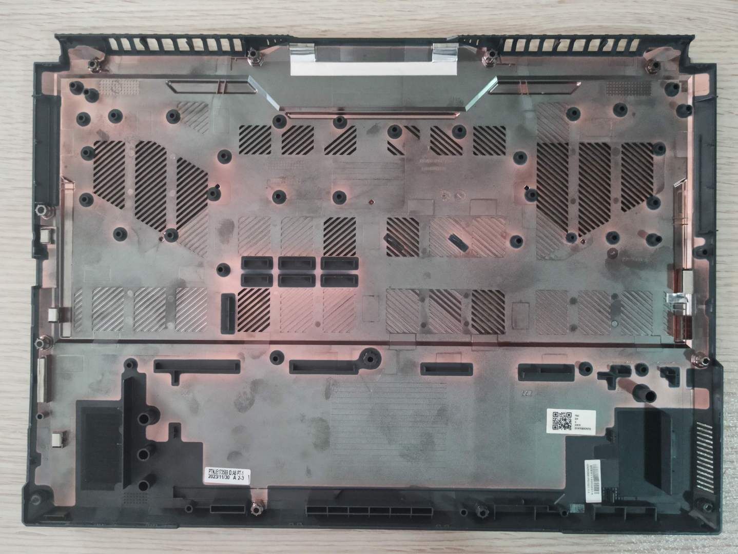 ASUS FX507Z Alt Kasa 13NR09M1P01021-1