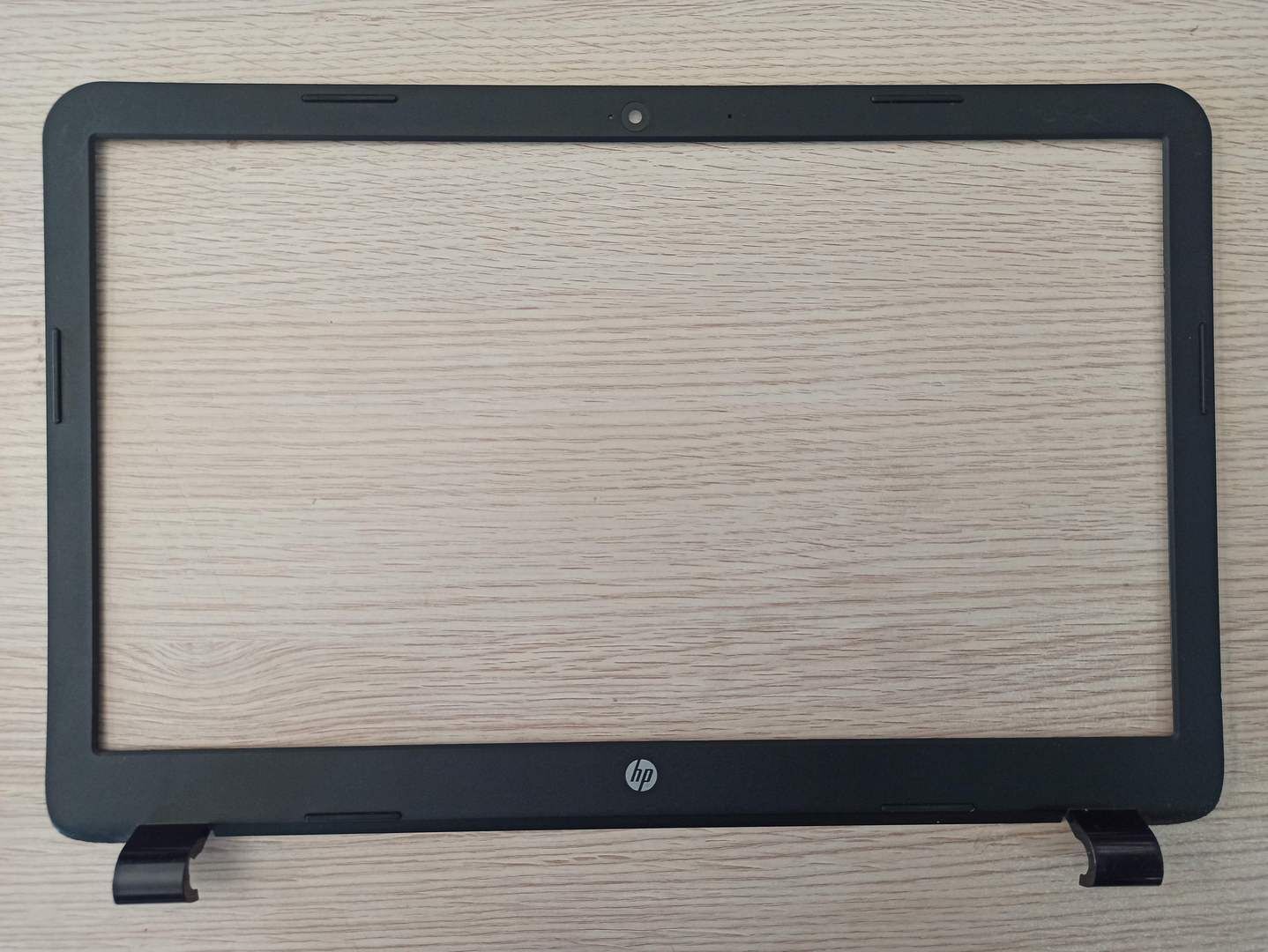 Hp 15-r120nt Bezel AP14D000200