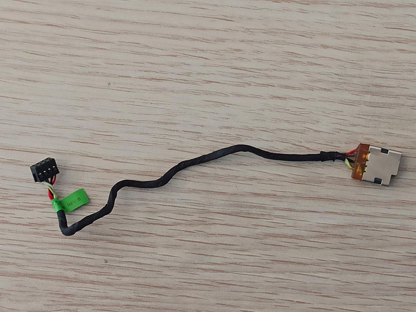 Hp 15-r120nt Dc Jack 717371-TD6