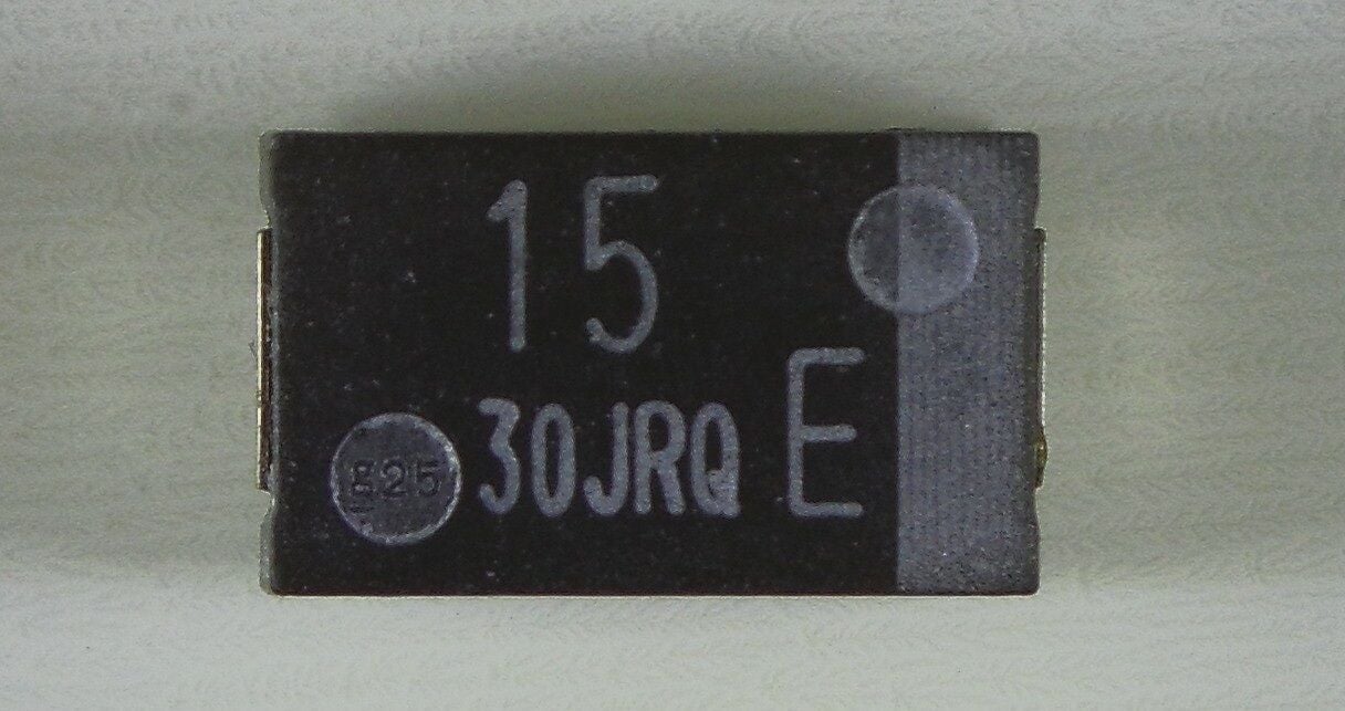 15 E EEFCX1E150R Tantal Kondansatör 15uF 25V