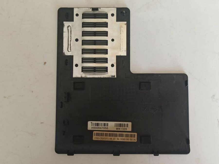 @ORIGINAL TOSHIBA C55-A ALT KAPAK 13N0-CKA0201