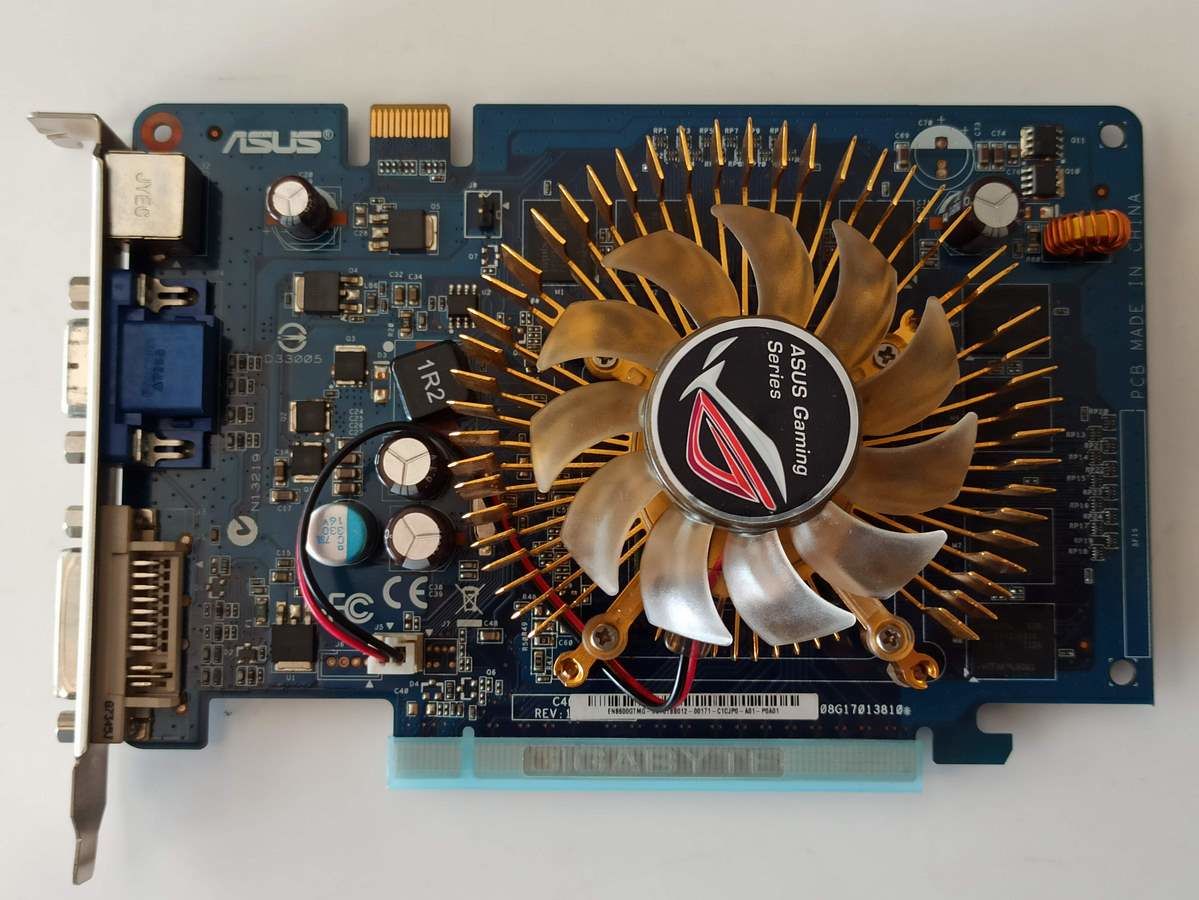ASUS EN8600GT MG/HTP/512M/A 512 MB 8600GT EKRAN KARTI