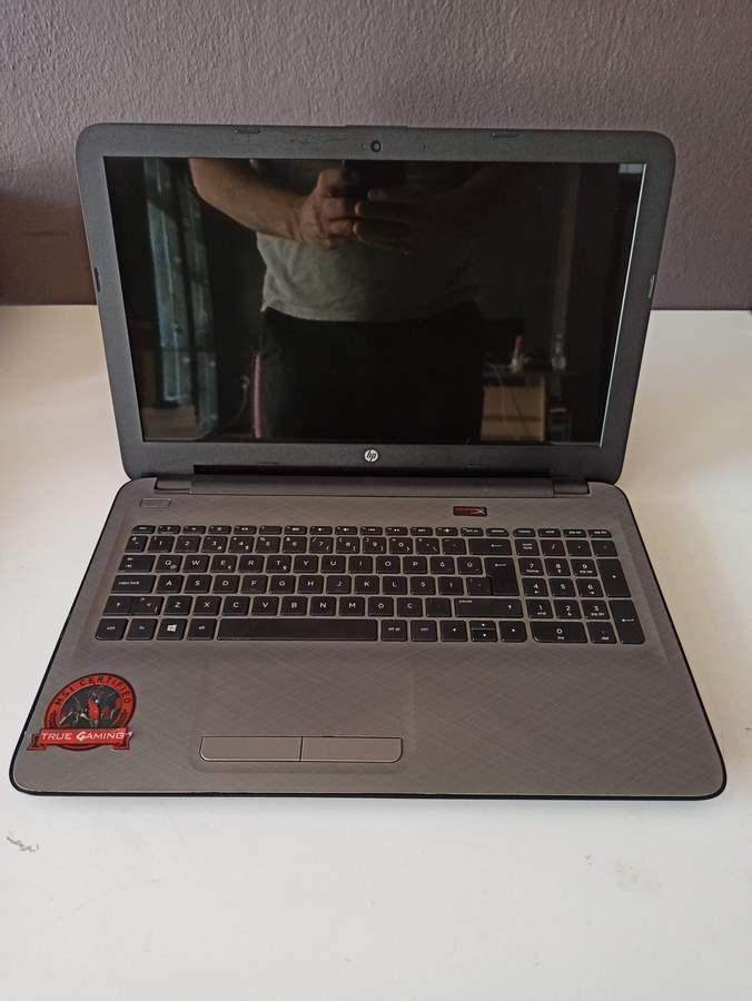 Hp 15-af100nc Amd A6-6310 APU - 8 Gb Ram - 128 Ssd