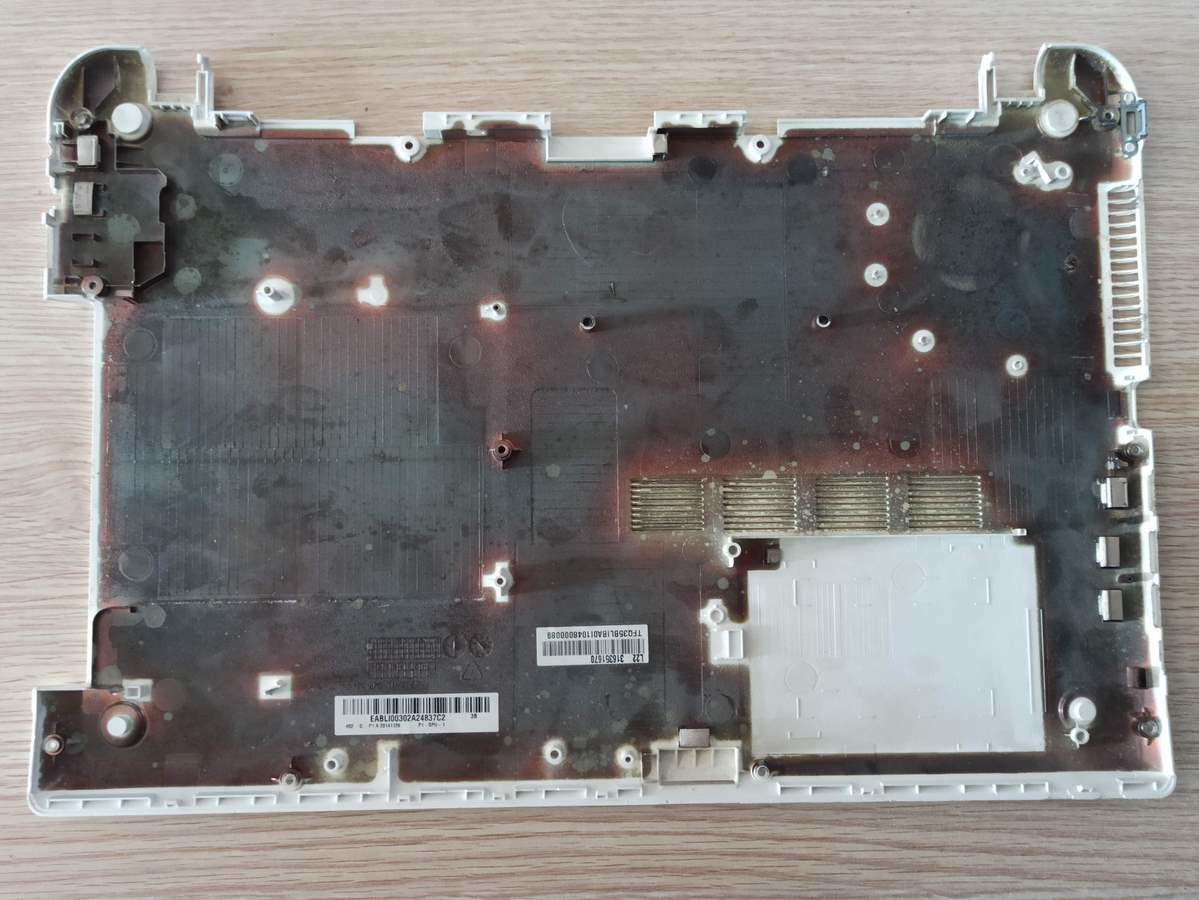 @ORIGINAL TOSHIBA L50-B ALT KASA L50 ALT KASA ( BEYAZ )