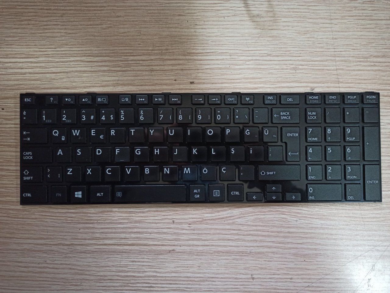@ORIGINAL TOSHIBA L850 KLAVYE L850D KLAVYE NSK-TVASU 0T 0KN0-ZW1TU23