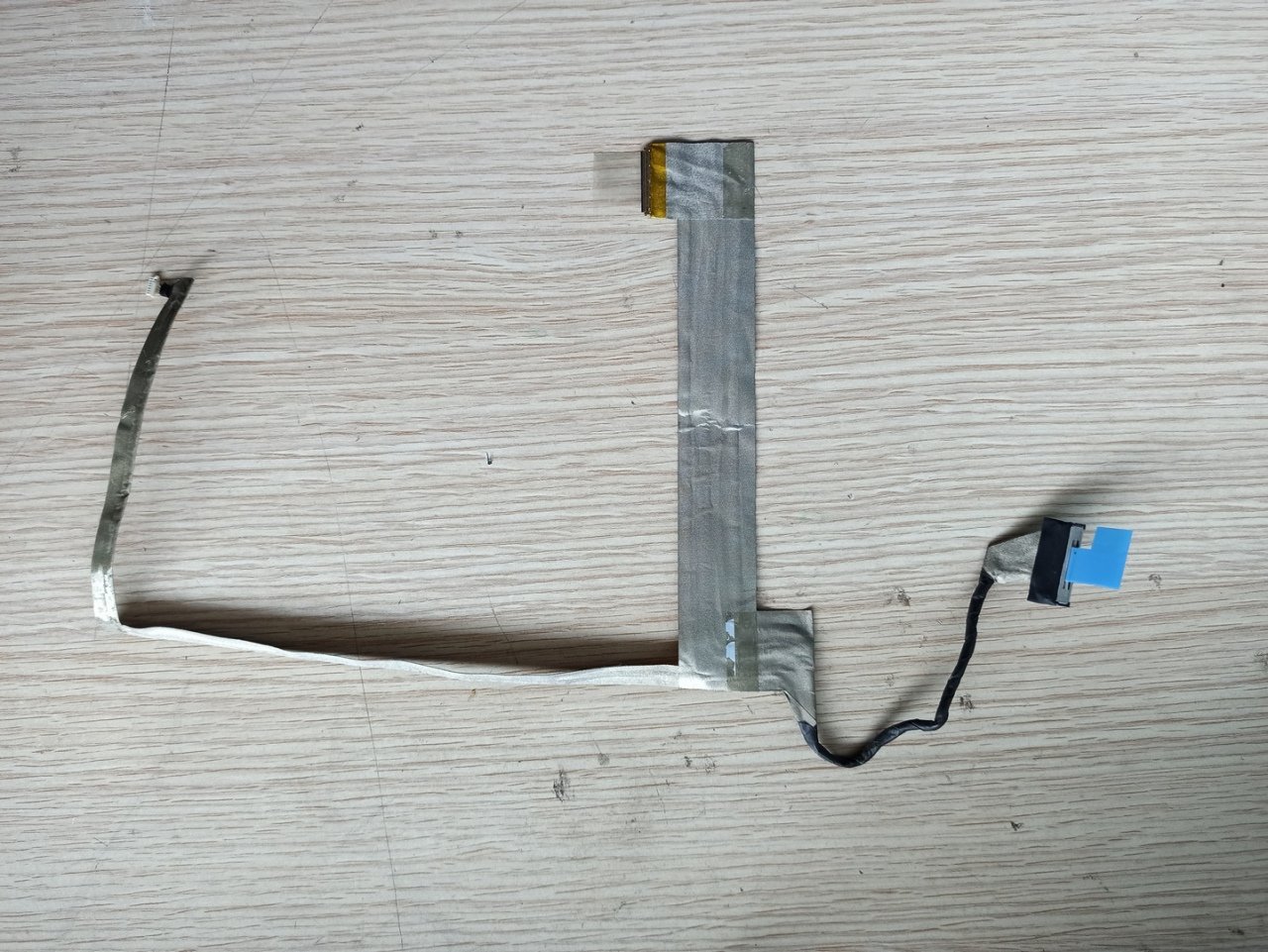 @ORIGINAL DELL N5010 LCD DATA 50.4HH01.301 WISTRON DG 15 50.4HH01.801