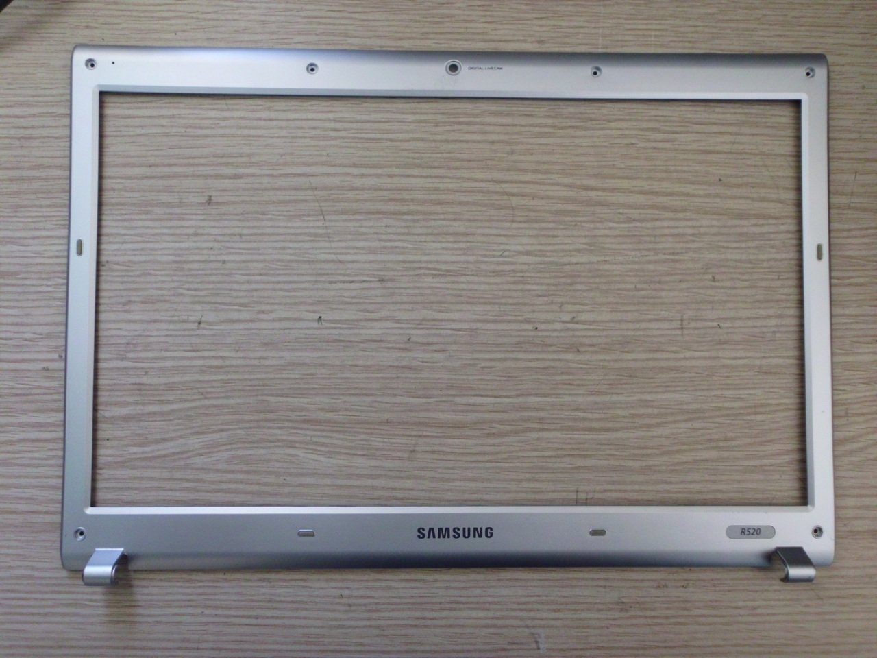 @ORIGINAL NP-R520 BEZEL R520H EKRAN ÖN ÇERÇEVE BA75-02198B