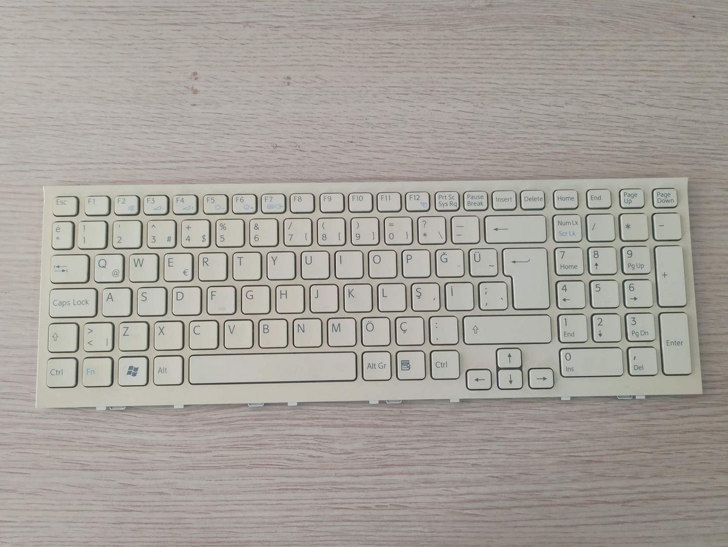 Sony PCG-61611M 61611M Klavye V116646B AENE7A00010