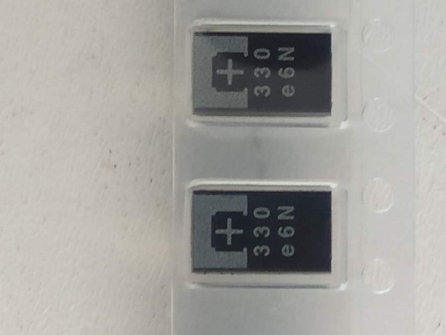 2R5TPE330M9 SMD tantal kapasitör D7343