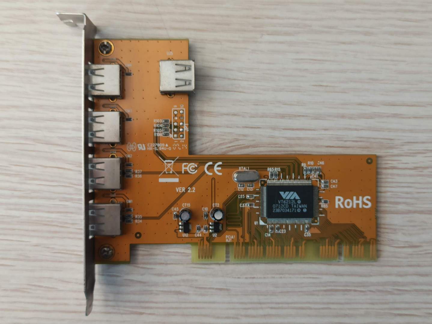 VT6212L Chip 5 (4+1) Port USB 2.0 PCI