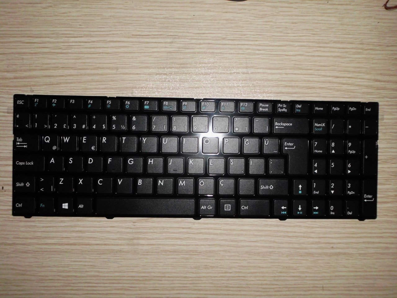 @ORIGINAL CASPER CGU KLAVYE MP-13A86TQ-5281