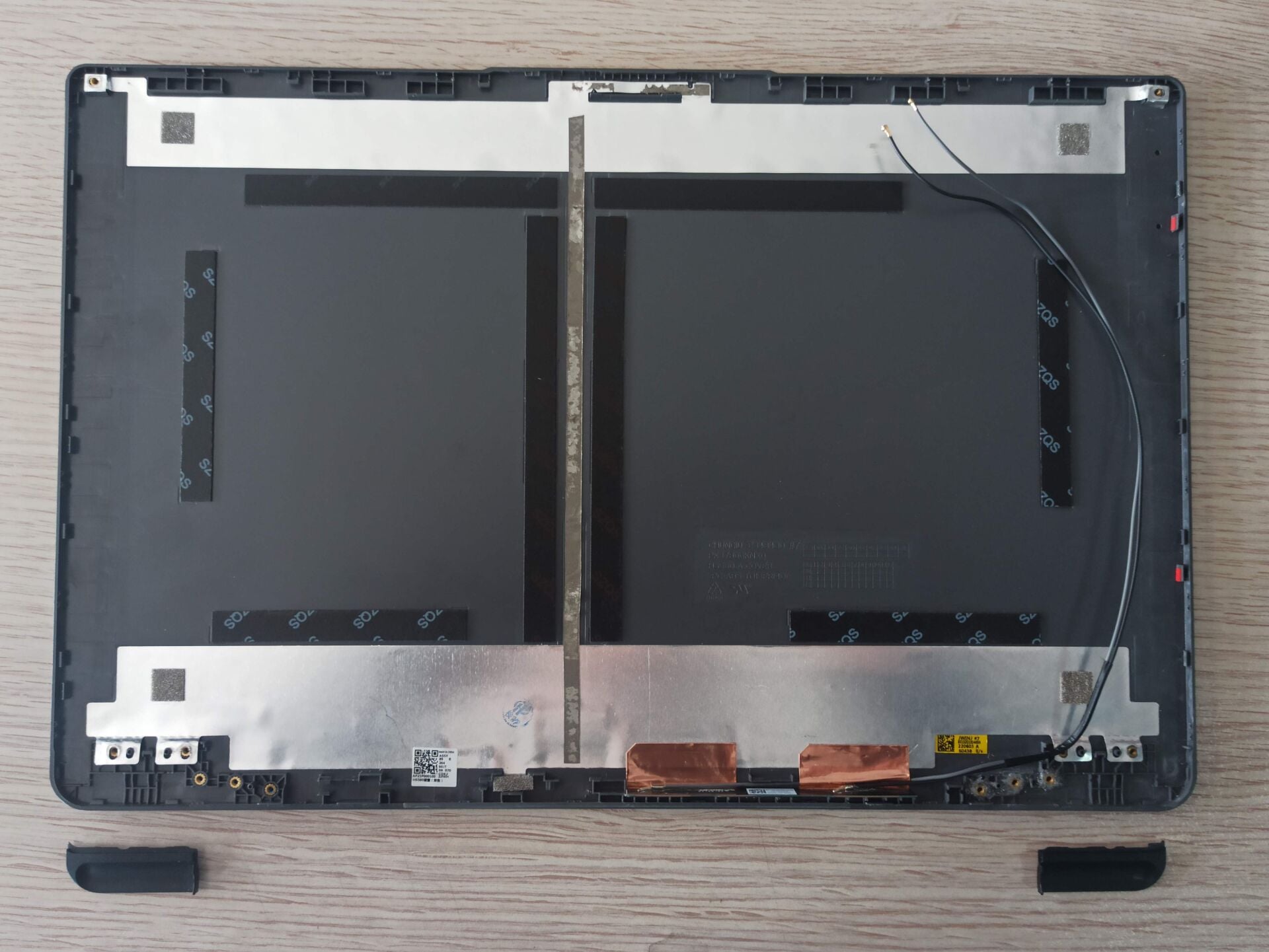 Lenovo IdeaPad 3 15ALC6 Cover AP21P000100