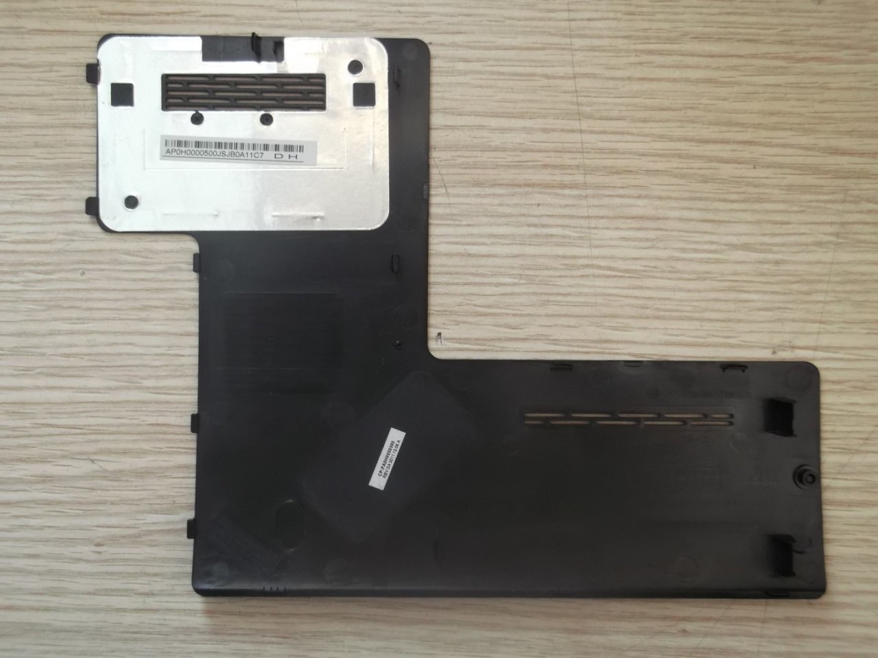 @ORIGINAL Toshiba C660 ALT KAPAK