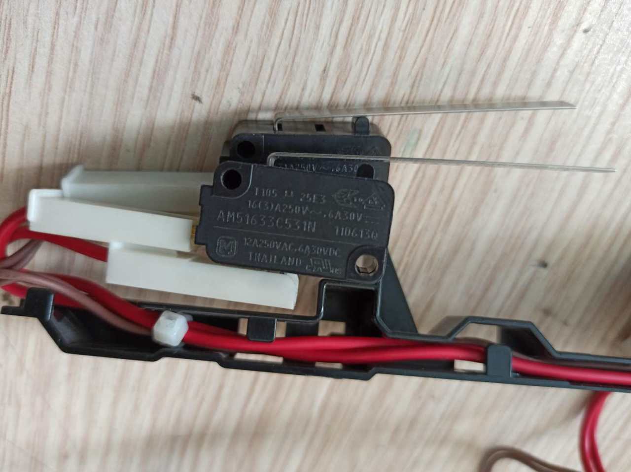 HP CP4025 CP4525 Board Power Button SWITCH RM1-5769