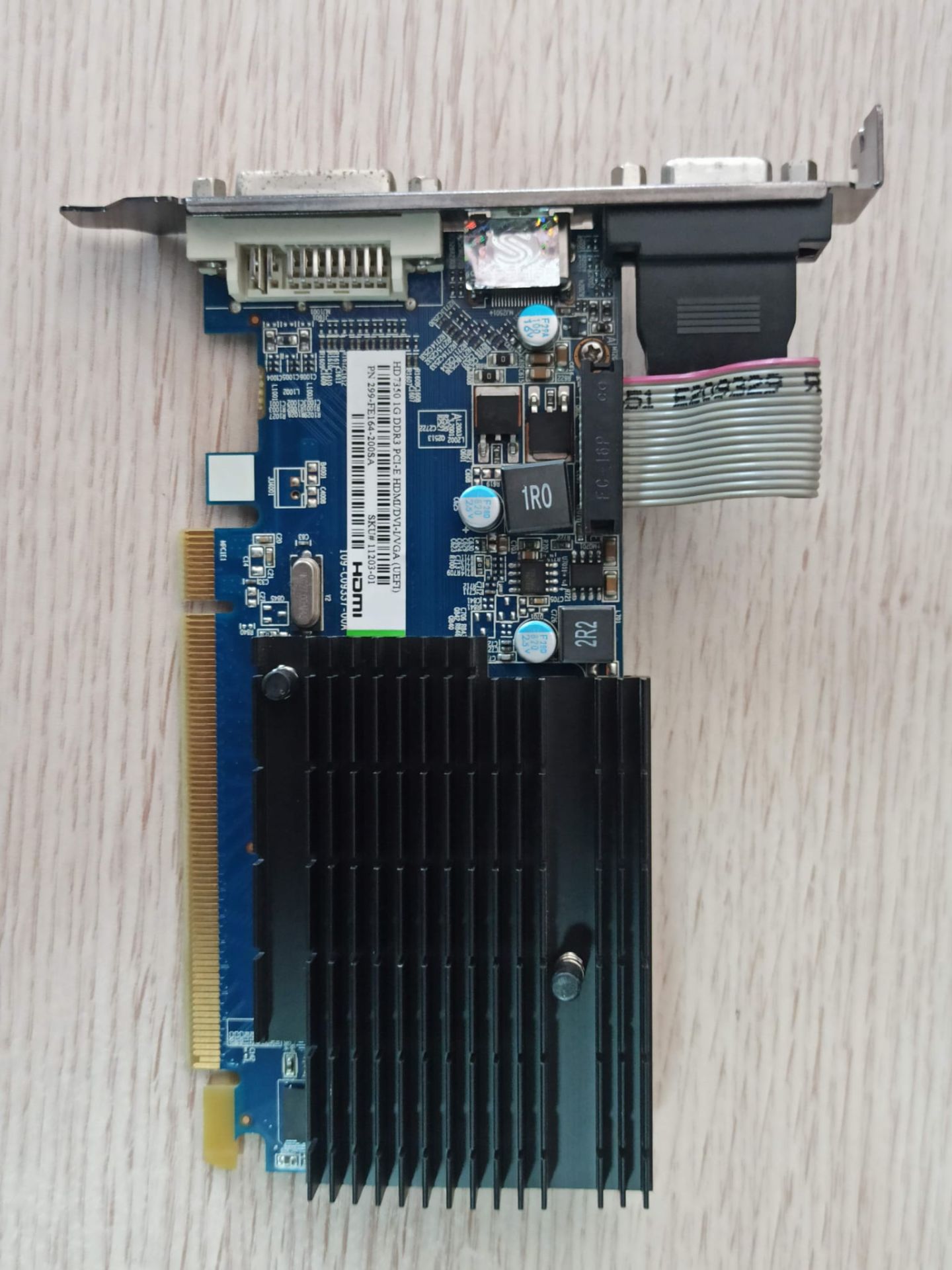 SAPPHIRE HD7350 1G DDR3 PCI-E HDMI/DVI-I/VGA (UEFI)