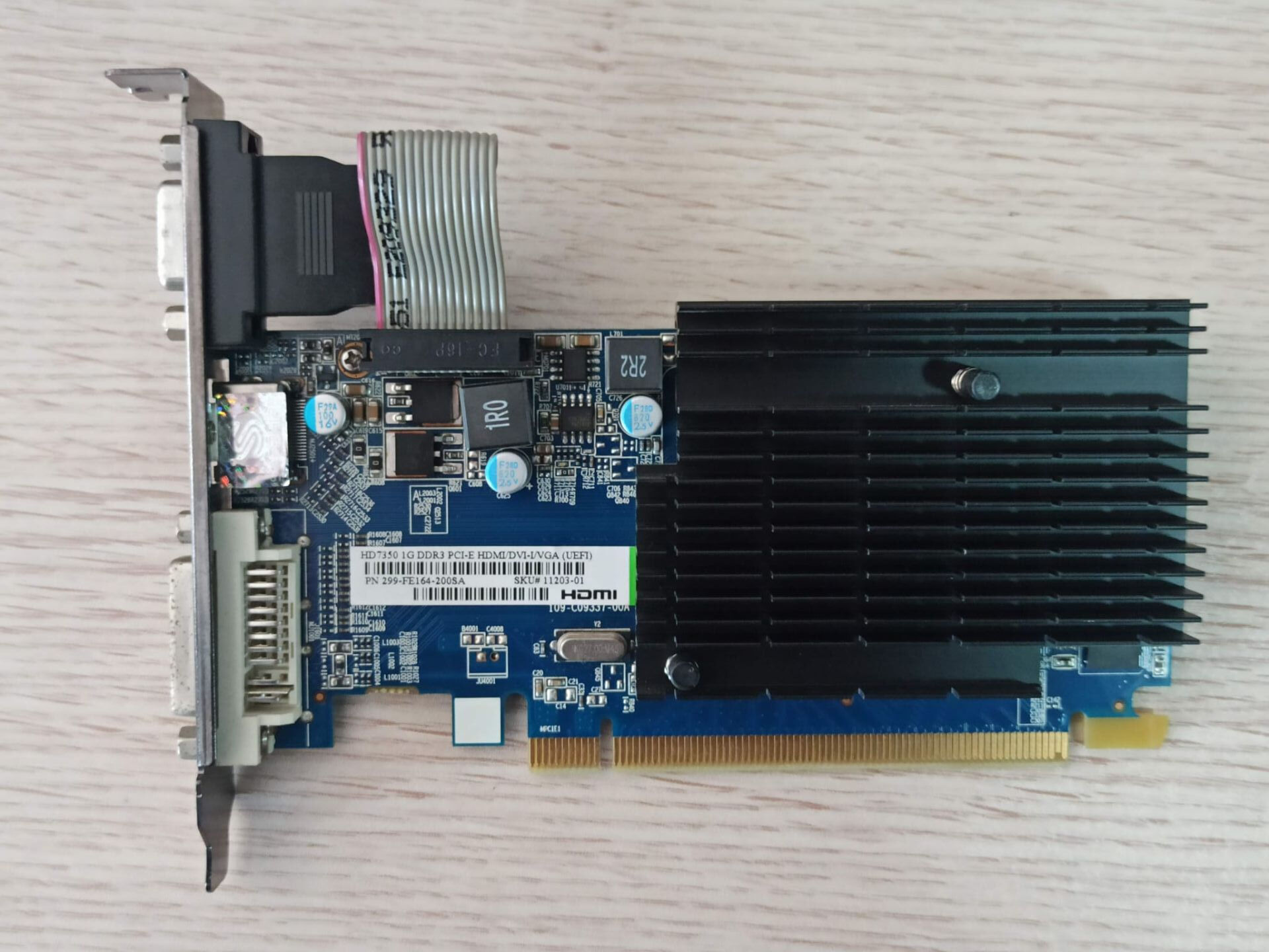 SAPPHIRE HD7350 1G DDR3 PCI-E HDMI/DVI-I/VGA (UEFI)