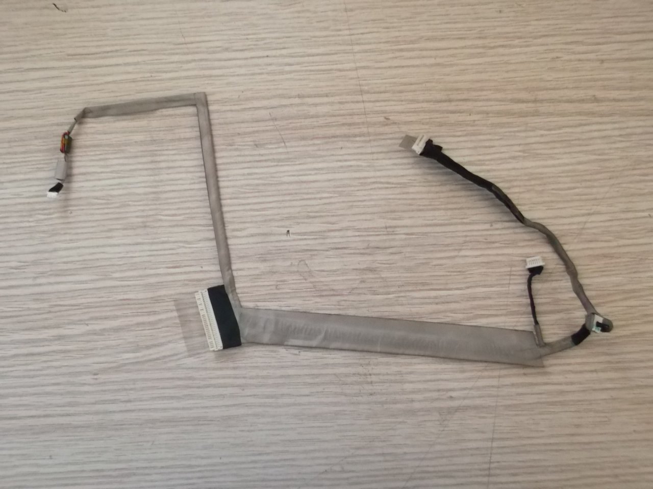 @ORIGINAL Toshiba L505 Lcd Data KSWAA/AE_LVDS_CMOS_CABLE DC02000S800 Wanshih