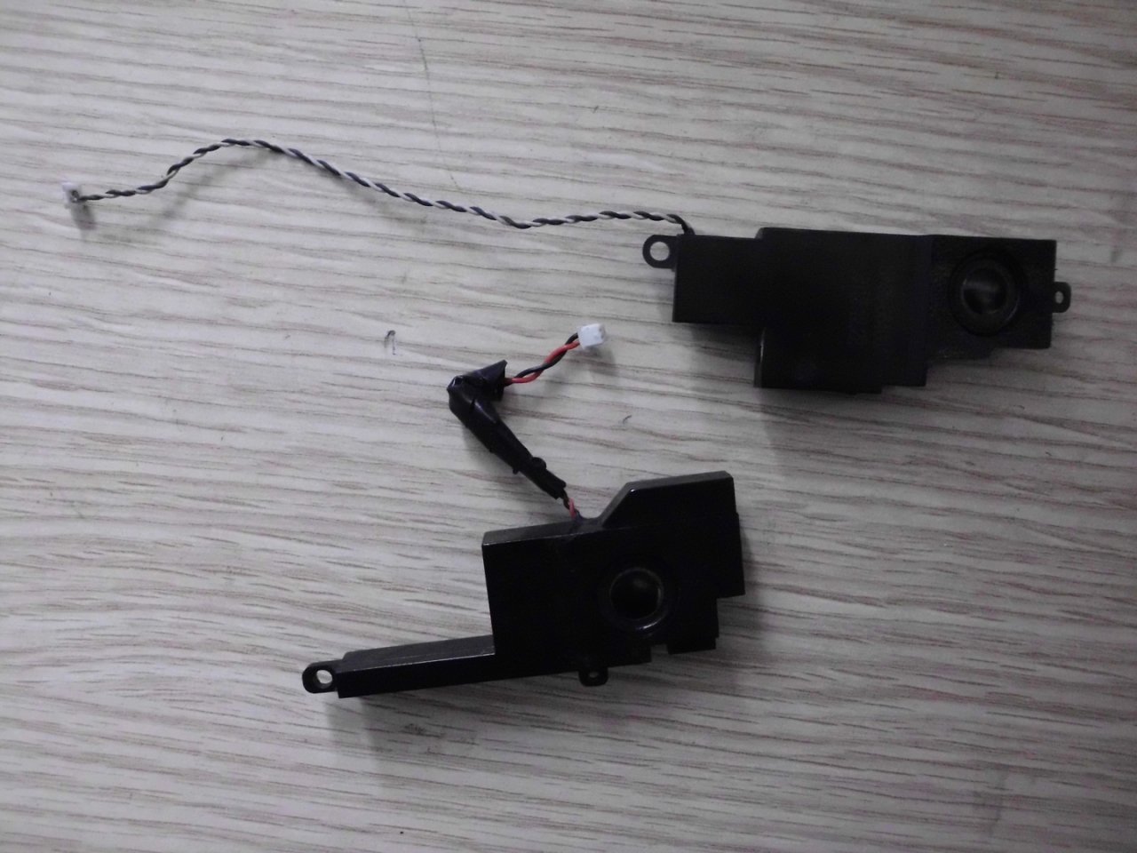 NP370R5E DAHİLİ HOPARLÖR SET SOL / SAĞ Resimleri İnceleyiniz