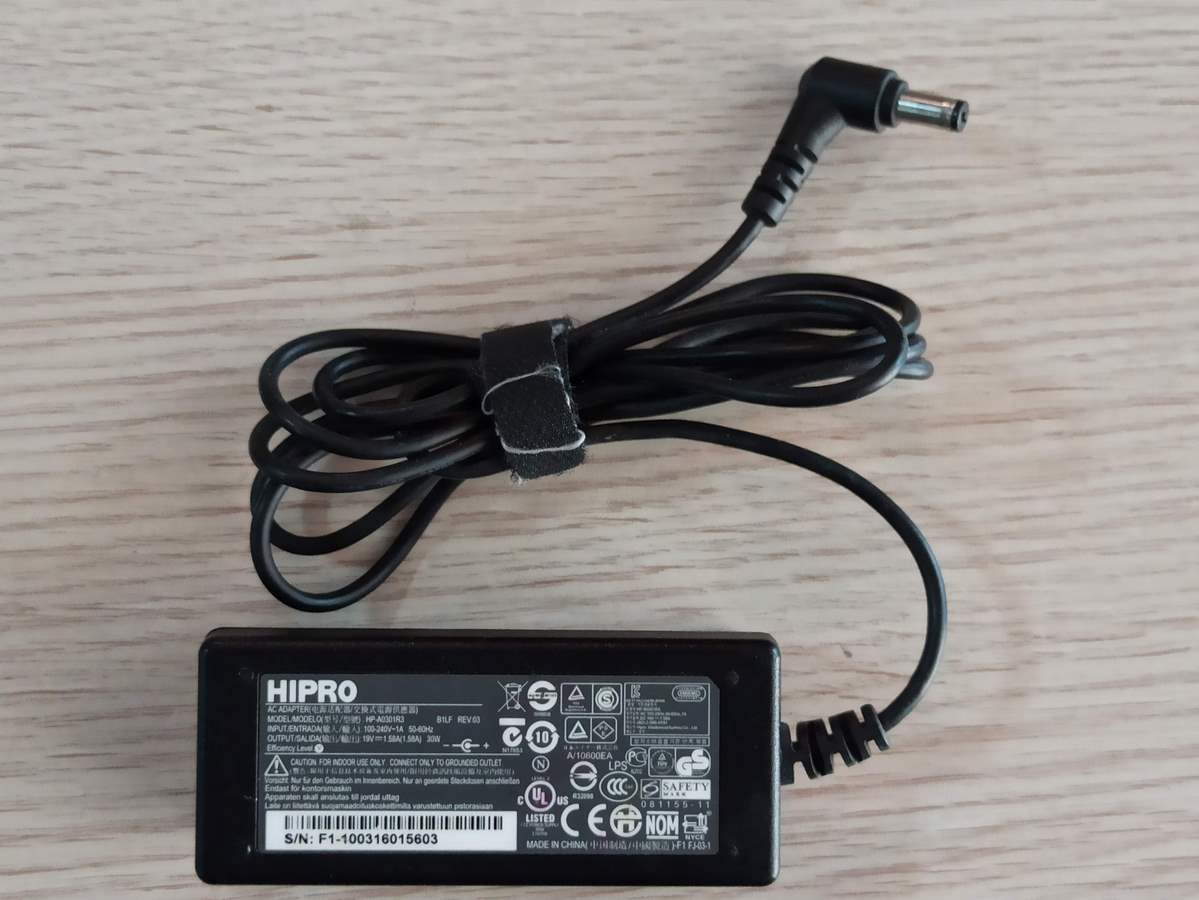 @ORIGINAL HIPRO NOTEBOOK ŞARJ ALETİ HP-A0301R3 19V 1.58A