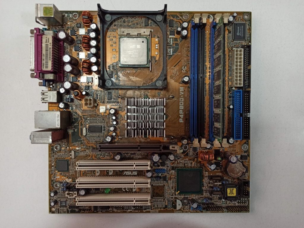 ASUS P4P800-VM Socket 478 Intel 865G ANAKART