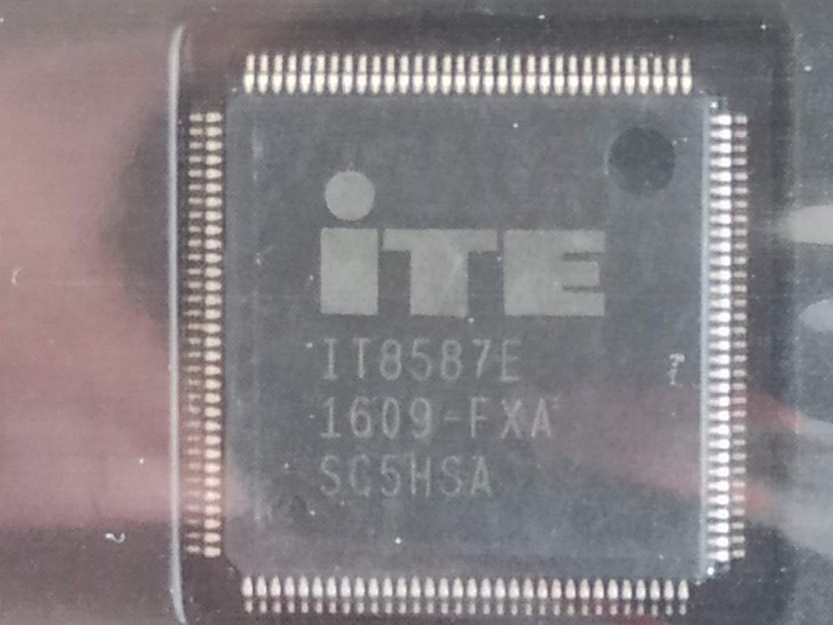 ITE IT8587E IO CHIPSET