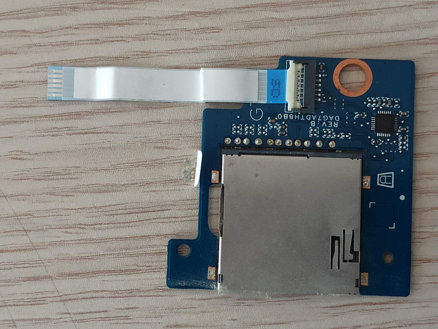 Hp 14-ce3501na Sd Kart Board DAG7ADTH8B0