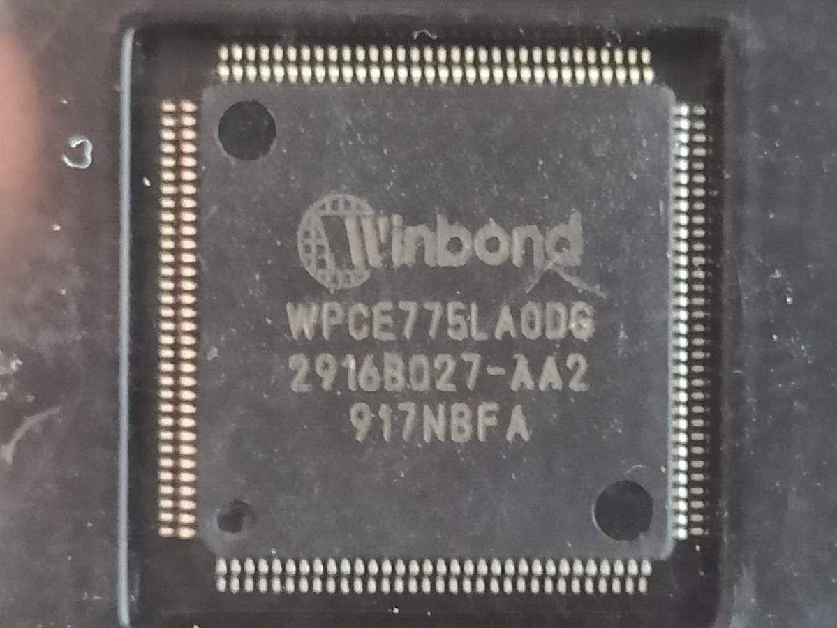 WinBond WPCE775LA0DG IO CHIPSET