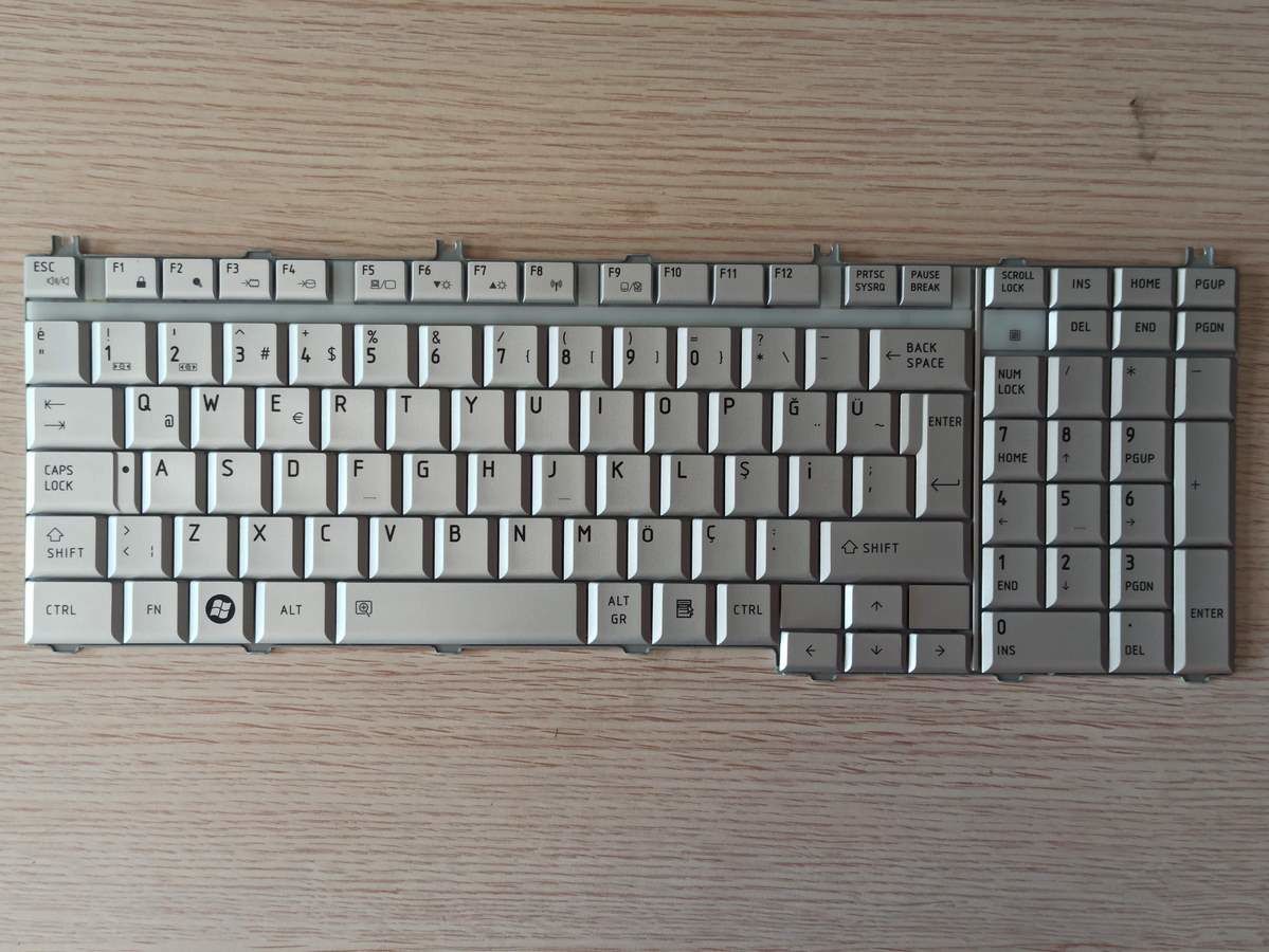 @ORIGINAL TOSHIBA L500 KLAVYE L505 KLAVYE MP-06876TQ-6987 PK130731B20