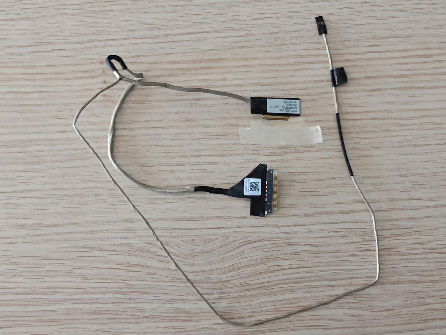 Acer ES1-533 LCD Data B5W1S_EDP_CABLE DC02002F300