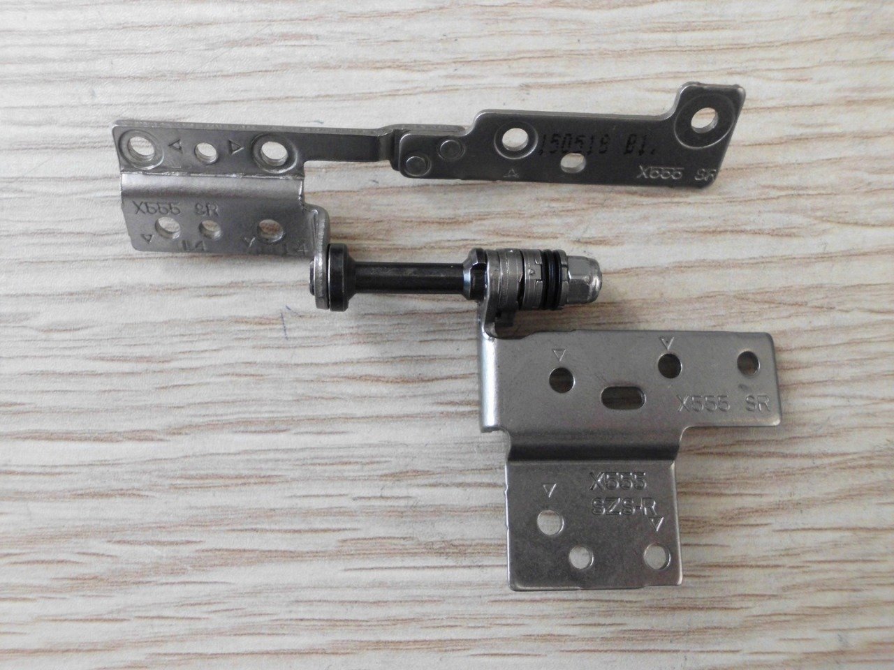 X555 Menteşe Sağ X555L Menteşe Sağ