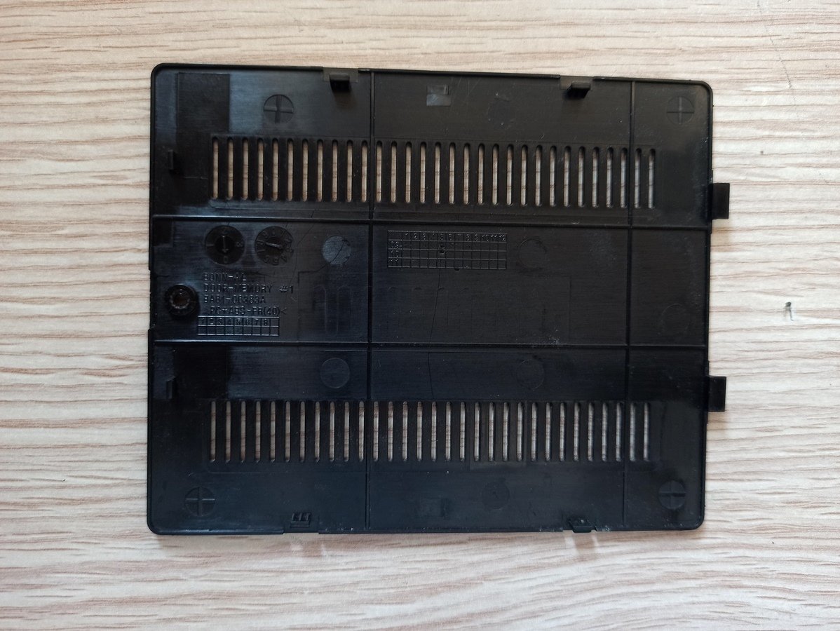 @ORIGINAL NP-R522H RAM KAPAĞI R522 RAM KAPAĞI BA81-06383A