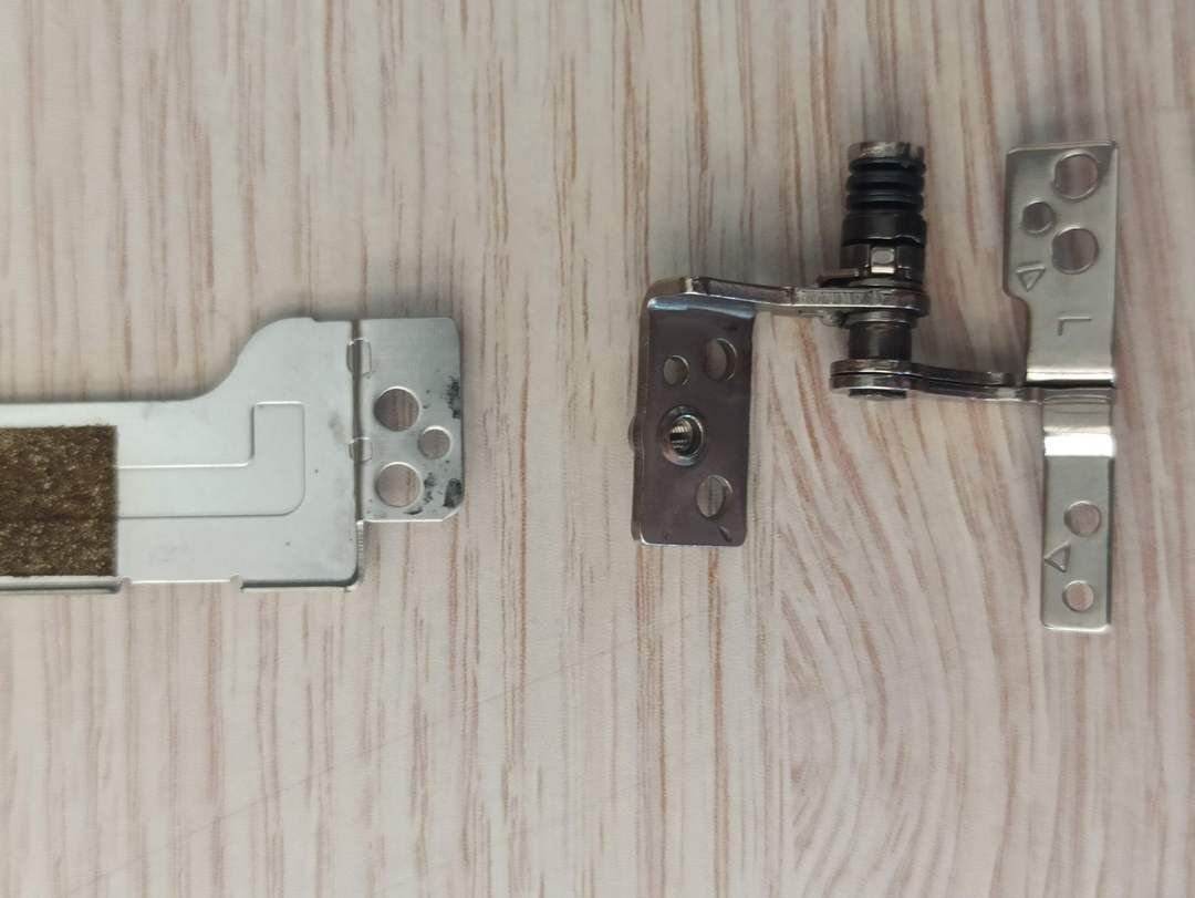 NP305E5A MENTEŞE SOL NP305 MENTEŞE SOL BA61-01582A