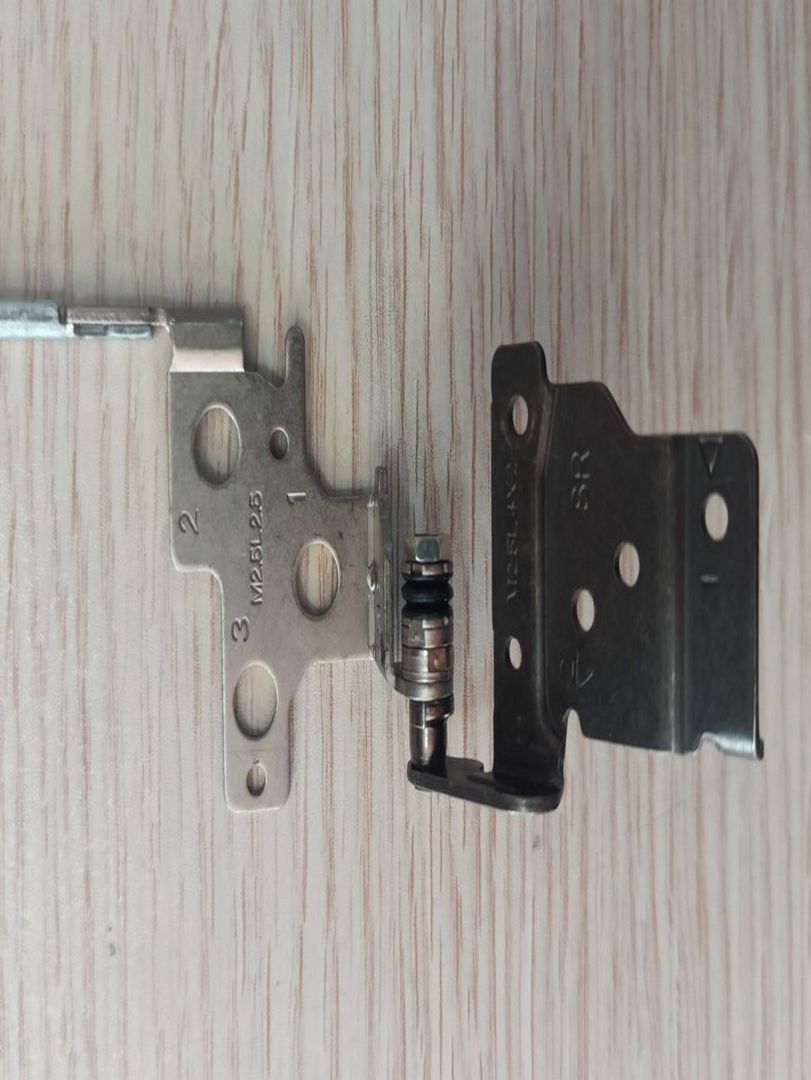 Dell inspiron 15 3542 Menteşe Sağ