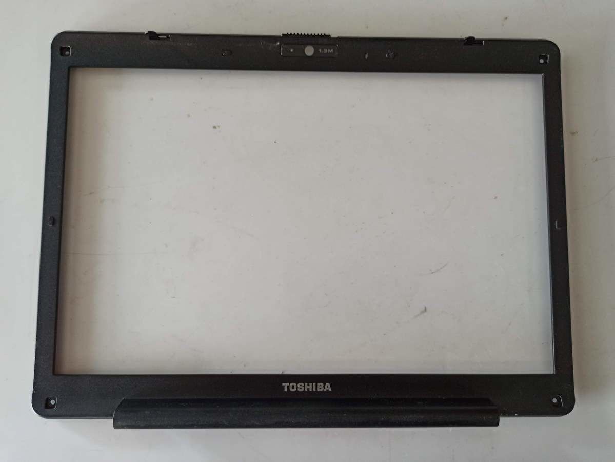 Toshiba A200 BEZEL AP019000100
