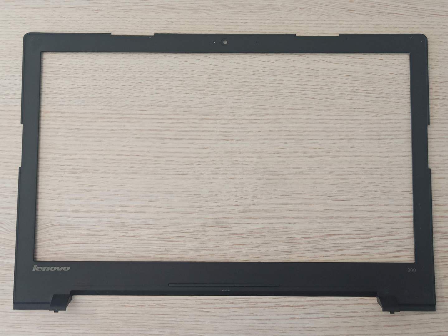 Lenovo 300-15isk Bezel AP0YM000300